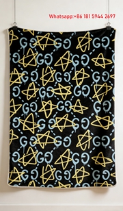 Dripping GG & Yellow Star Wall Tapestry Gucci GG Monogram Graffiti Star Flannel Blanket throw blankets IMG_2624